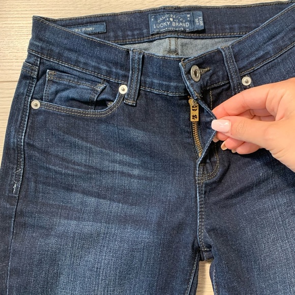 Lucky Brand Brooke Skinny Dark Wash Mid Rise Jeans - Picture 7 of 13